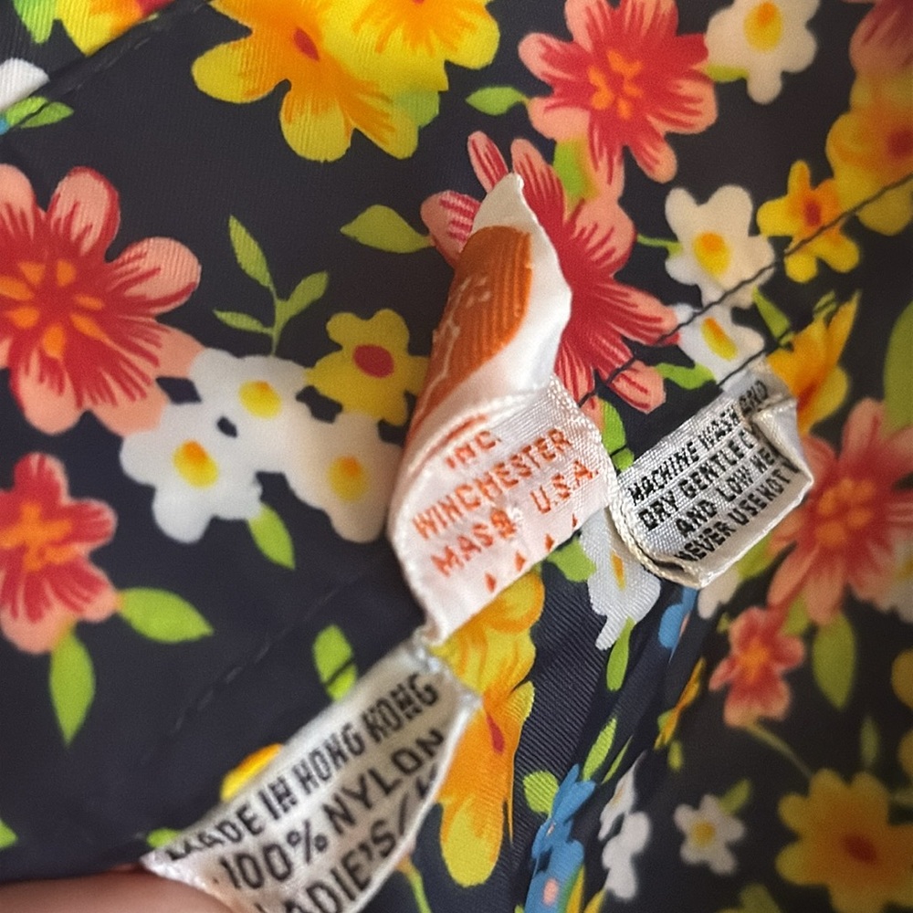 Floral Button-Up Women's Top - Picture 7 of 9